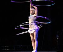 8 hula hoops trick